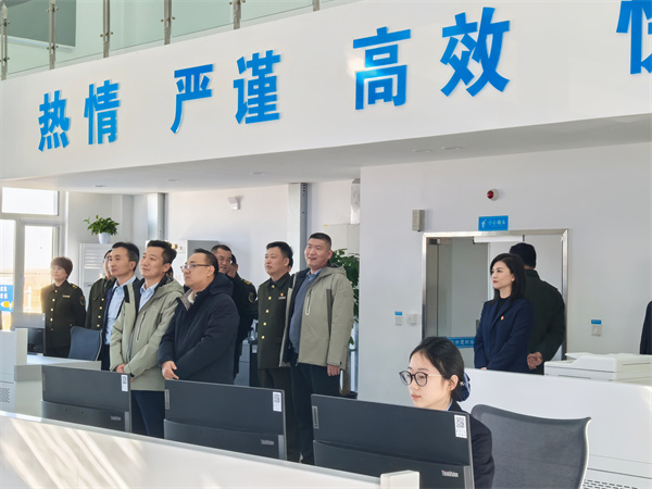 參觀.jpg 參觀.jpg