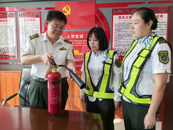 9.15新員工培訓(xùn)2_副本.jpg 9.15新員工培訓(xùn)2_副本.jpg